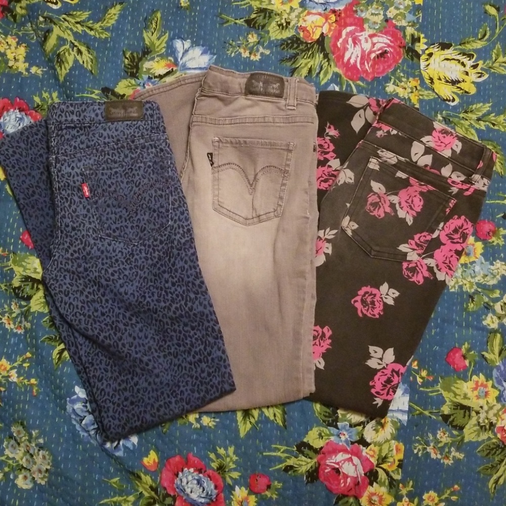 Lot of 3 Jeans